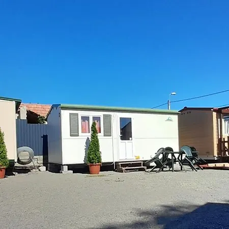 Lakeside 2 مكان تخييم دوناباتاج